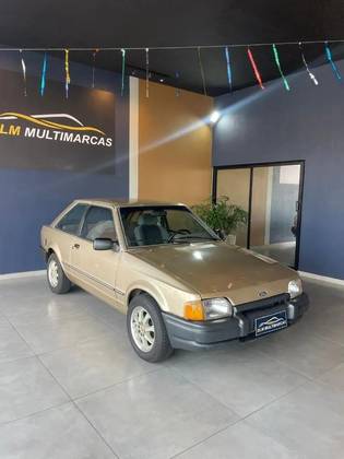 FORD ESCORT 1.8 GL 8V GASOLINA 2P MANUAL